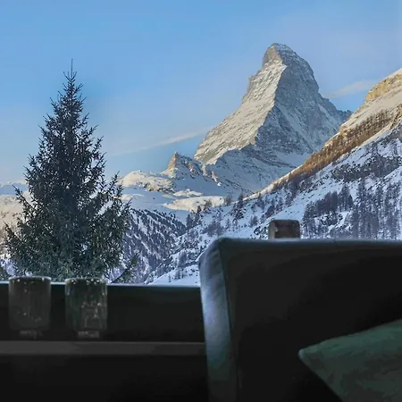 Creatini Mountain 公寓